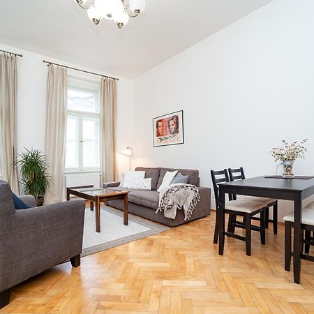Quiet Apartment In The Old Town 布拉格 外观 照片